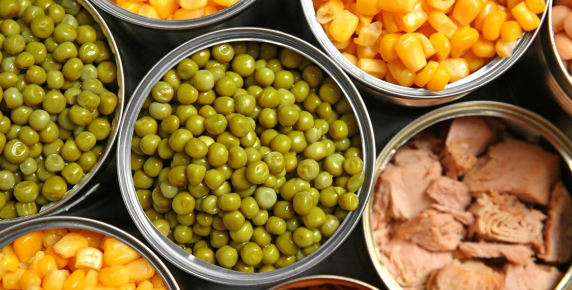 لشُبهات إحتكار ومضاربة: الإحتفاظ بصاحب مؤسّسة للمصبرات والمعلبات