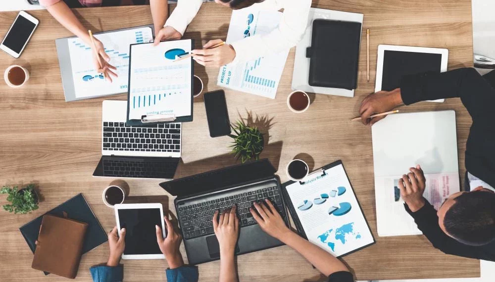 وزيرة المالية: “تراجع نسبة البطالة وتسجيل نسبة نمو بـ3،2%”