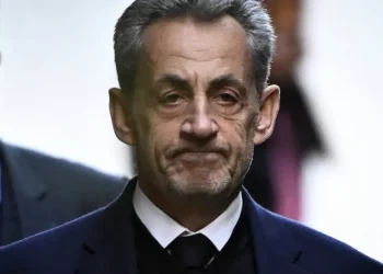 فرنسا: محاكمة سجينين بتهمة تهديد ساركوزي بالقتل داخل السّجن