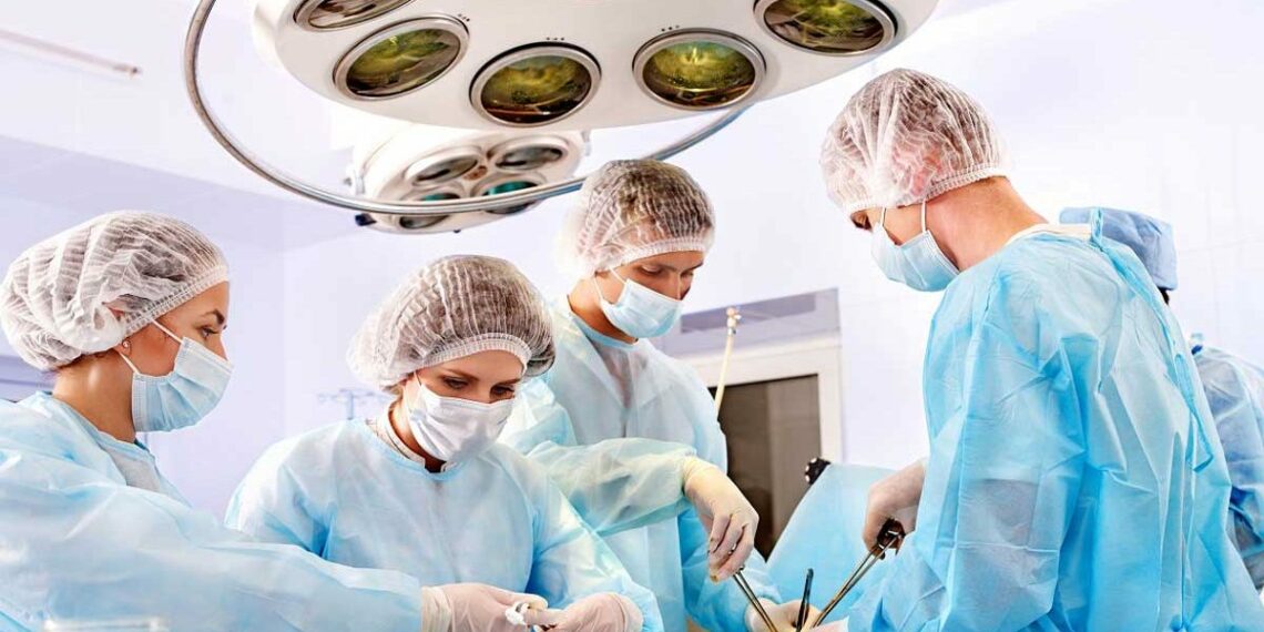 التبرّع بالأعضاء: 17 ألف تونسي فقط يحملون صفة “متبرّع” على بطاقة تعريفهم