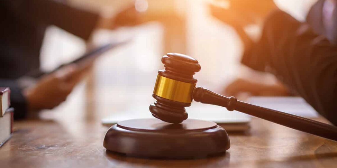 “قدمت جواز سفر لا يخصها”: الافراج عن محامية سجنت بعد محاولتها عبور معبر رأس جدير للمشاركة في “قافلة الصمود”