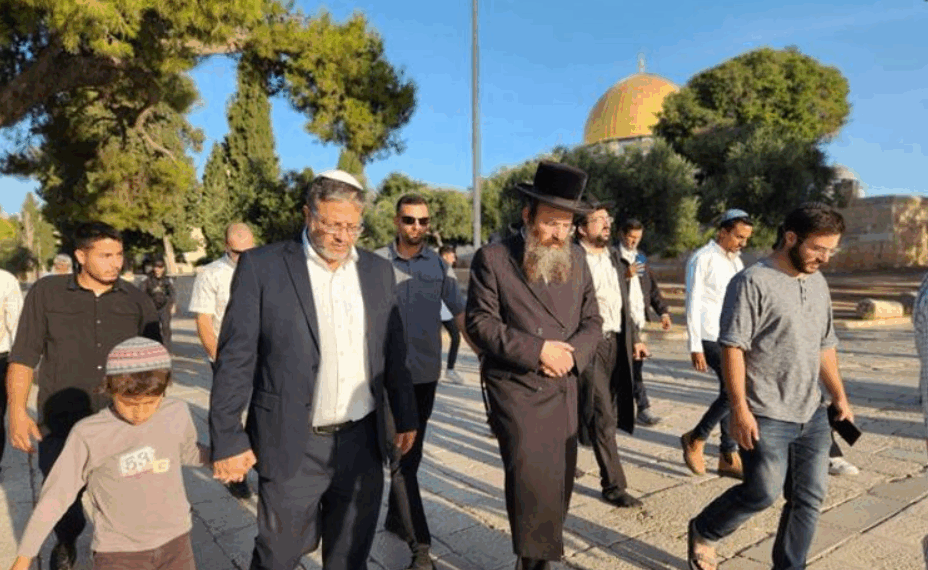 بن غفير يقتحم الأقصى