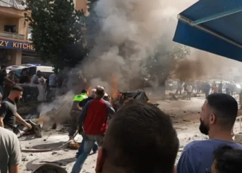 جنوب لبنان: قتيلان وجريحان بغارة إسرائيلية على سيارة