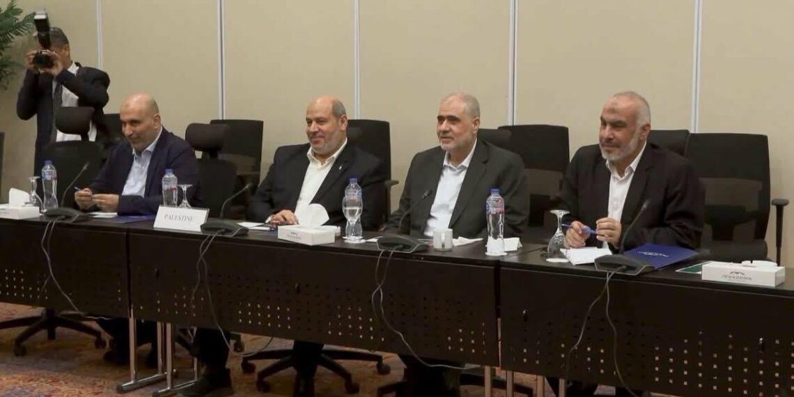 ترامب يعلن توقيع حماس وإسرائيل على المرحلة الاولى من خطته للسلام بغزة