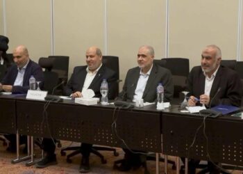 ترامب يعلن توقيع حماس وإسرائيل على المرحلة الاولى من خطته للسلام بغزة