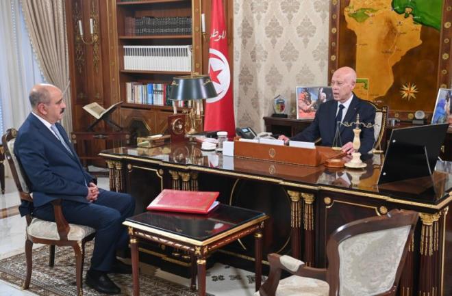 رئيس الدولة يؤكد ضرورة مضاعفة الجهود من أجل عودة التونسيّين الذين احتجزتهم قوات الكيان الصهيوني في أسرع الآجال