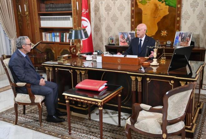 رئيس الجمهورية يتناول في لقائه بوزير الشؤون الاجتماعية عديد المحاور المتعلقة بالسياسة الاجتماعية للدولة