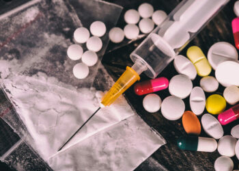 تفكيك شبكة لترويج المخدرات ببنزرت وحجز آلاف الأقراص والحقن المخدرة