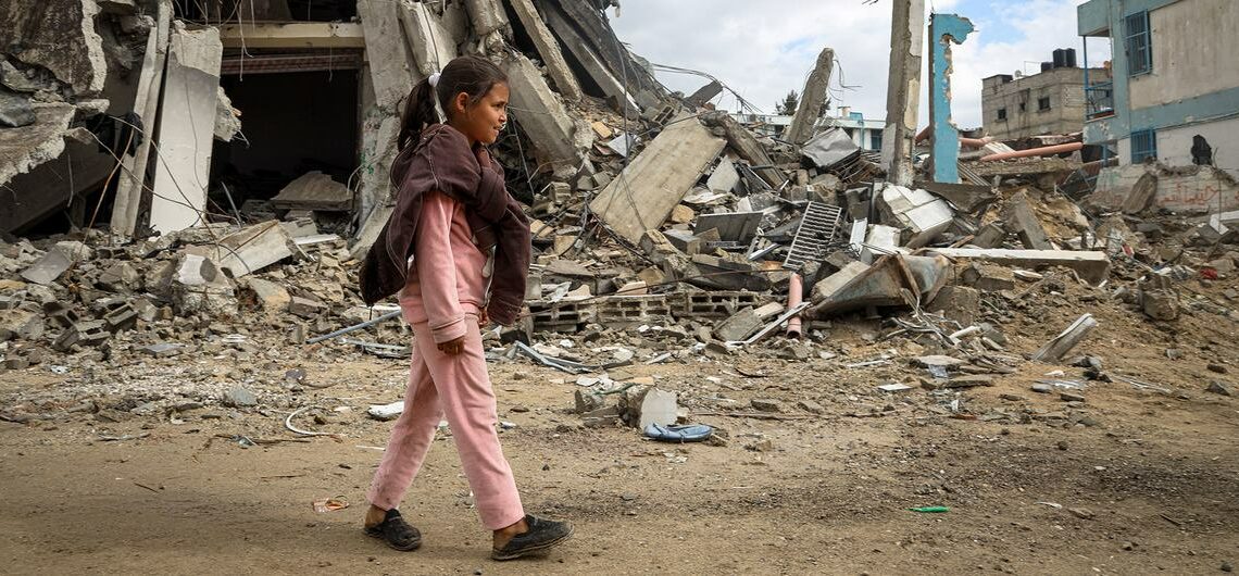 100 شهيد خلال 12 ساعة جراء غارات إسرائيلية تنتهك اتفاق غزة