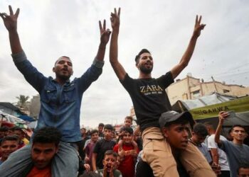 وقف إطلاق النار يدخل حيز التنفيذ والاحتلال يبدأ الانسحاب