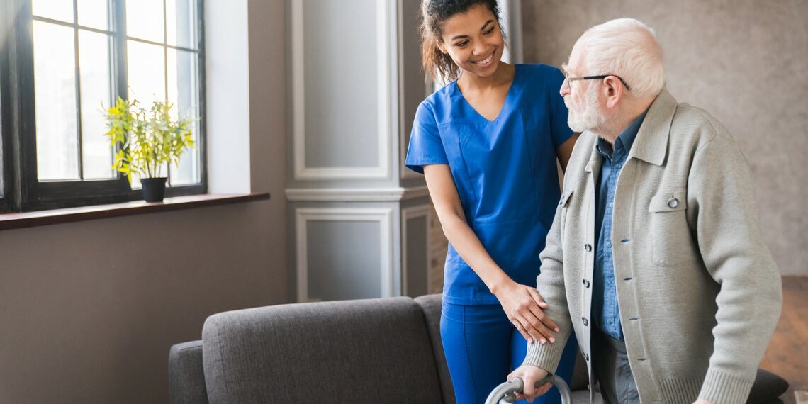 بداية من ديسمبر 2025: طب الشيخوخة اختصاص قائم بذاته على غرار بقية الاختصاصات الطبية