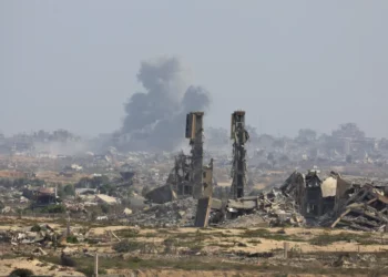 إسرائيل تستمر في قصف غزة رغم دعوة ترامب إطلاق النار