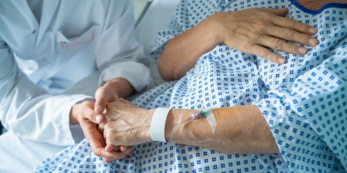 وزارة الصحة: الاتفاق مع مؤسّسة” FoundationMAX ” على إعداد اتفاقية شراكة لتحسين رعاية مرضى السرطان