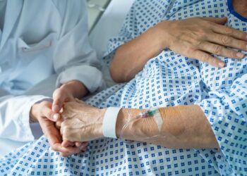 وزارة الصحة: الاتفاق مع مؤسّسة” FoundationMAX ” على إعداد اتفاقية شراكة لتحسين رعاية مرضى السرطان