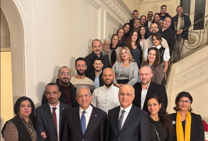 صحّة: مصطفى الفرجاني يلتقي الأطباء والباحثين التونسيين المقيمين بجنوب فرنسا