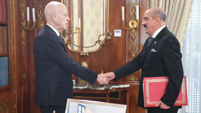 رئيس الجمهوريّة يدعو لمراجعة الاتفاقيات التي لم تستفد منها تونس ولم تكن متوازنة ولا في صالح الوطن وكان لها أثر وخيم على اقتصادنا