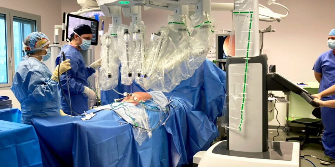 رئيس جمعيّة جراحة الصّدر: تونس تنطلق قريبا في تجارب نموذجيّة لعمليّات جراحيّة روبوطيّة