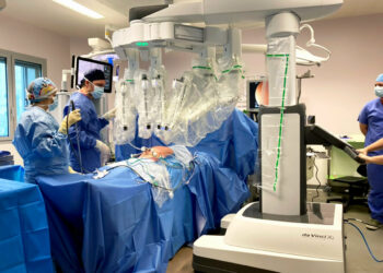 رئيس جمعيّة جراحة الصّدر: تونس تنطلق قريبا في تجارب نموذجيّة لعمليّات جراحيّة روبوطيّة