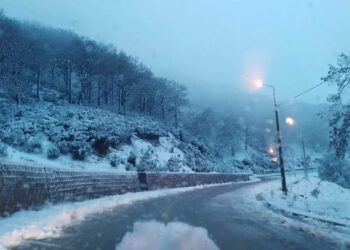 عين دراهم: إيقاف الدروس بسبب تساقط الثلوج