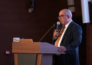 عميد المحامين يحتج على منع محاميي جوهر بن مبارك ومن بينهم شقيقته دليلة مصدّق من زيارته