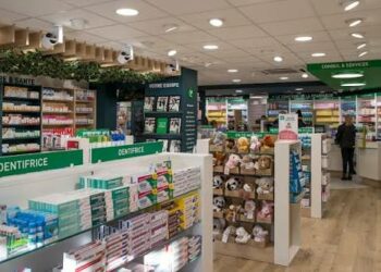 نقابة أصحاب الصيدليات الخاصة تدعو السلط إلى التدخل لخلاص جزء ممّا تخلد بذمة الكنام لفائدة الصيادلة