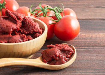 إتلاف 5 أطنان من معجون الطماطم بالمطاعم المدرسية بزغوان