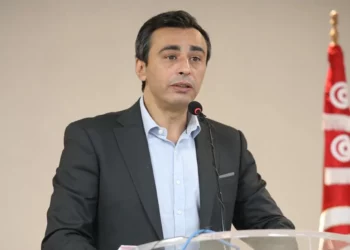 رابطة حقوق الإنسان: “تجاهل السلطات للوضع الصحي الخطير لجوهر بن مبارك يمثل انحداراً خطيراً لحقوق الإنسان في تونس”