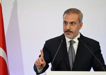 وزير خارجية تركيا: يجب تشكيل إدارة مدنية وقوة شرطة حتى تلقي حماس سلاحها