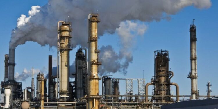 قابس: تأجيل النّظر في قضيّة إيقاف وحدات المجمّع الكمياوي الملوِّثة إلى يوم 08 جانفي المقبل