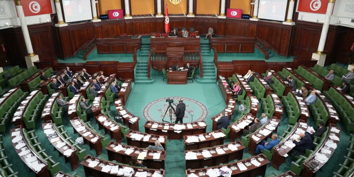 قانون المالية 2026: المصادقة على فصل يلزم البنك الفلاحي بتخصيص 30℅ من حجم تمويلاته لفائدة الانتاج الفلاحي