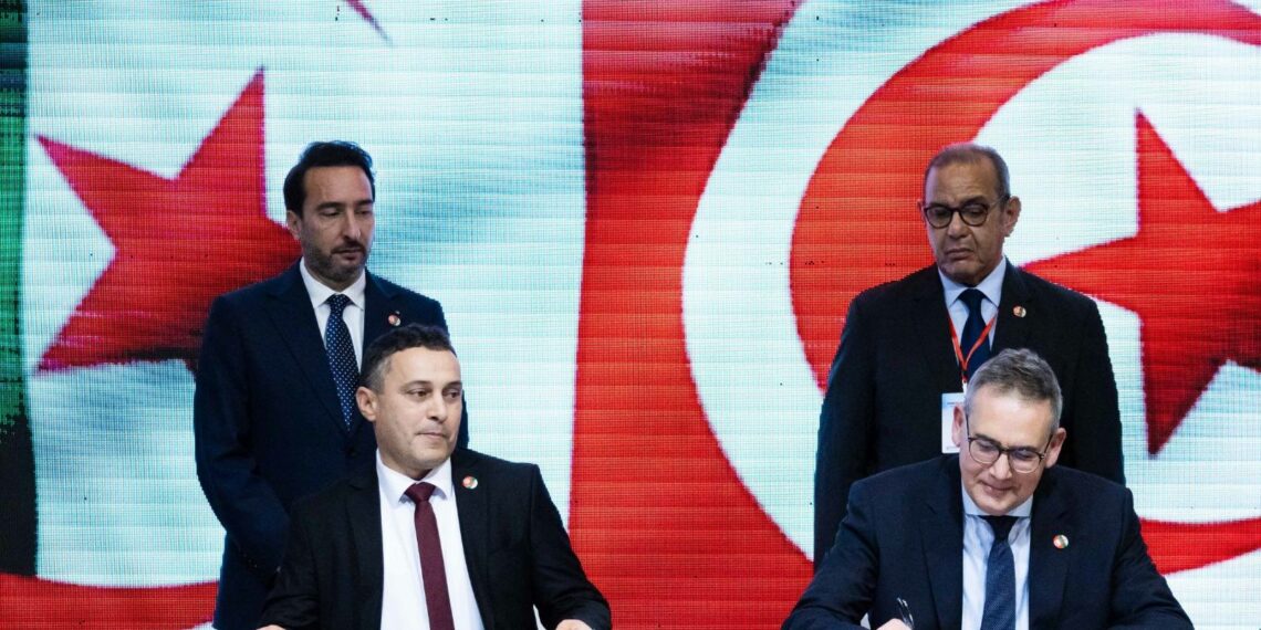 تونس-الجزائر: توقيع سبع اتفاقيات شراكة بين سبع شركات تونسية ونظيراتها الجزائرية
