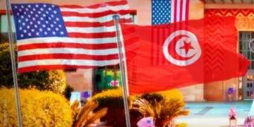 وزير الدفاع ومساعد وزير الحرب الأمريكي يبحثان تطوير التعاون العسكري