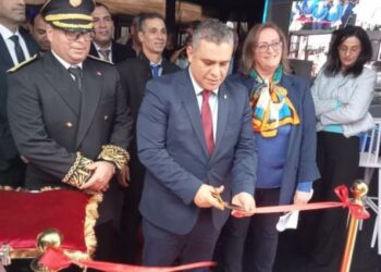 وزير الداخلية يعطي إشارة انطلاق عمل دار الخدمات الرقمية ببلدية بئر مشارقة