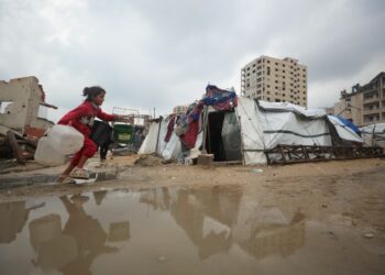 وفاة 9 فلسطينيين بغزة بسبب البرد وتداعيات المنخفض الجوي