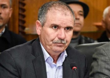 الطبوبي يستقيل من أمانة الإتحاد