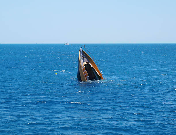 حادث غرق قارب لبحّارة بالصخيرة: العثور على جثة بحّارين