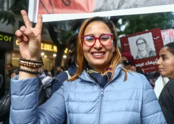 شيماء عيسى من السجن: “أقاطع النقل السجني لغياب أدنى شروط الصحة”