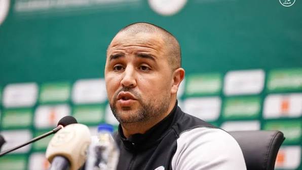 مجيد بوڤرة يعلن انسحابه من تدريب المنتخب الجزائري عقب مغادرة كأس العرب