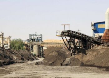 استئناف نقل الفسفاط عبر الخط الحديدي رقم 15 بعد توقف دام أكثر من شهر