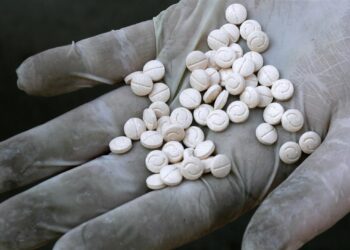 قفصة: حجز 4 آلاف قرص مخدر والاحتفاظ بـ5 أشخاص