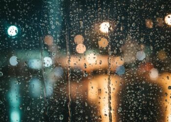 الطقس الليلة: أمطار متفرقة بالشمال وحرارة بين5 و12 درجة