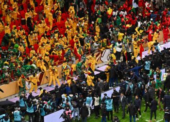 نهائي كأس إفريقيا: “كاف” يدين السلوك غير المقبول لبعض اللاعبين والمسؤولين