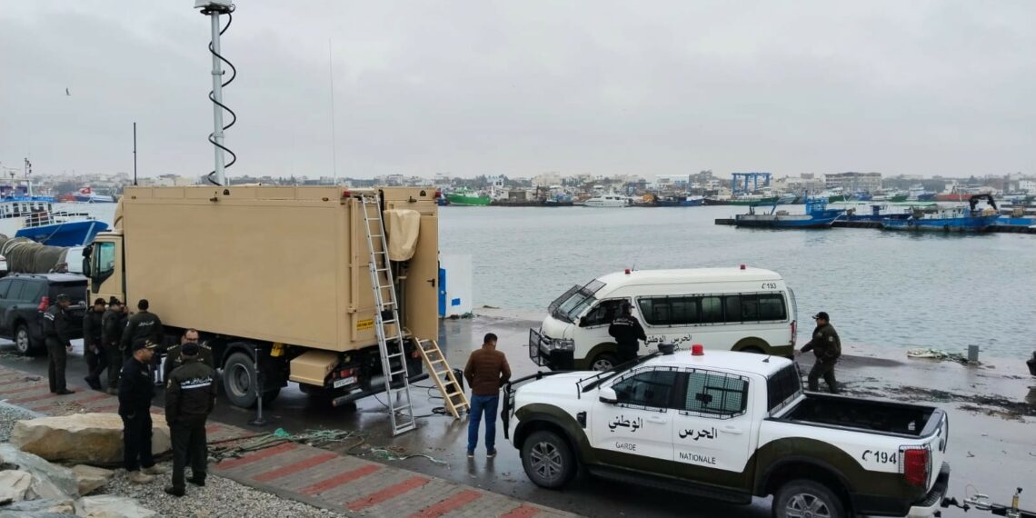 تواصل عمليّات البحث عن البحارة 4 المفقودين قبالة سواحل طبلبة