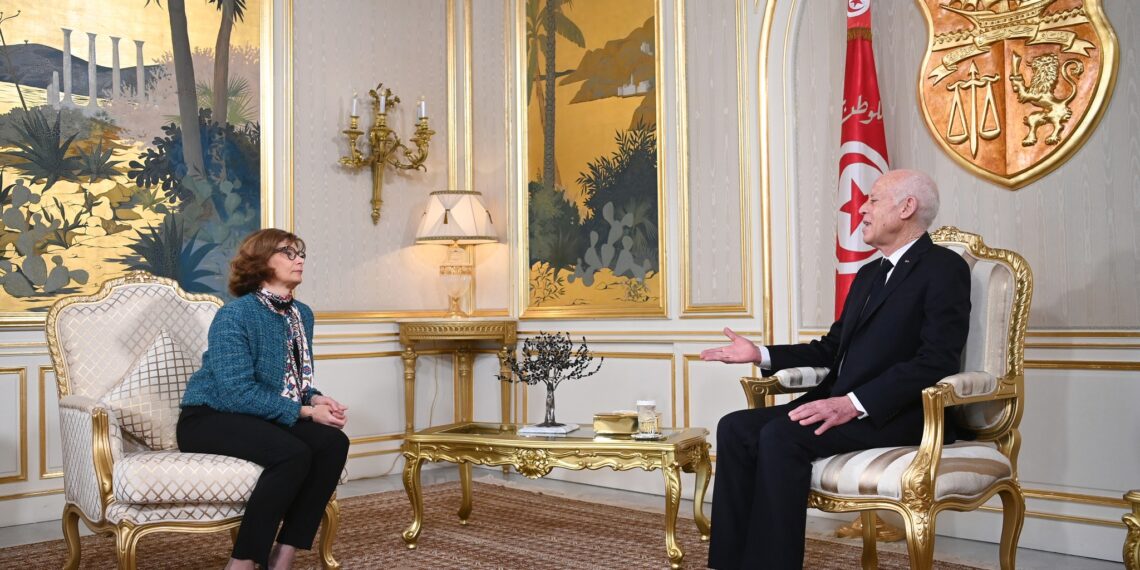 رئيس الجمهورية يلتقي سفير البرتغال وسفيرة بولونيا بمناسبة انتهاء مهامهما بتونس