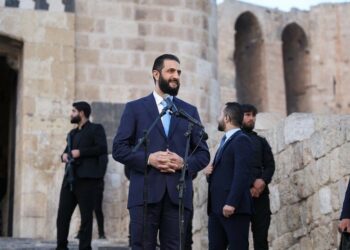 الجيش الإسرائيلي يحذر من مخطط إيراني لاغتيال الشرع