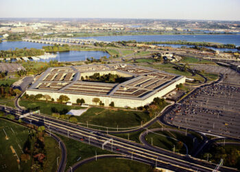 البنتاغون: الولايات المتحدة تحث حلفاءها في الشرق الأوسط على ردع إيران ودعم إسرائيل