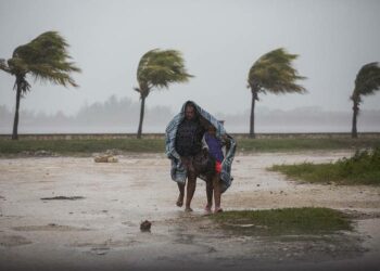 الحماية المدنية تقدم توصيات لمواجهة الرياح القوية والأمطار الغزيرة المنتظرة غدا السبت