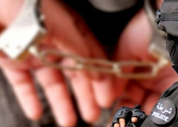 السيجومي: إيقاف مروج مخدرات “خطير” متلبسا ببيع الاقراص المخدرة للتلاميذ