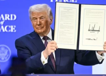 ترامب يوقع على الميثاق التأسيسي لـ”مجلس السلام” في دافوس