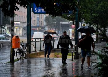 لأسباب من بينها تعرضهم للتمييز: 34% من نسبة المهاجرين بألمانيا يفكرون في الهجرة وتصل النسبة ل37% بين أبنائهم